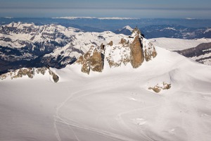 Aiguille du Midi s horní části lyžařské oblasti Valléé