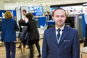 Bezpečnostní inspektor letiště Petr Kusý