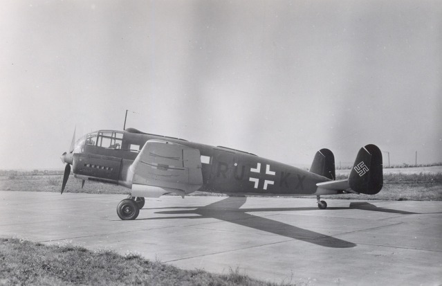 Siebel Si 204 s německými výsostnými znaky. Zdroj: Letecké muzeum Kbely