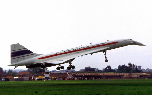 Prototyp Concorde na aerosalónu v Paříži v roce 1971. Foto: A.Picollet 