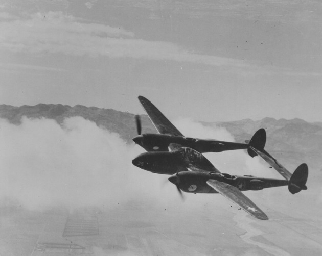 Lockheed P-38 Lightning nad severní Afrikou