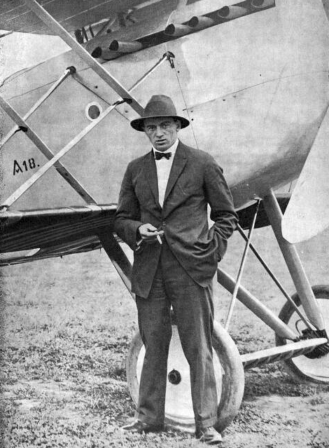 pilot_josef_novák_1893_-_1934.jpg