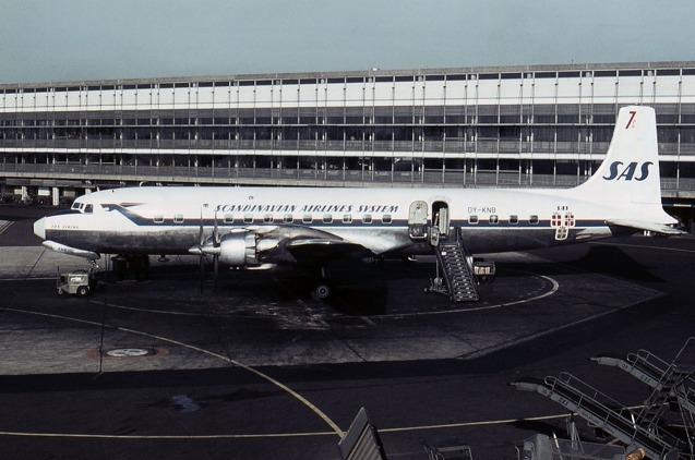 Douglas DC-7C s imatrikulací OY-KNB byl vyroben v roce 1956 a u SAS nesl jméno Jon Viking Foto: SAS