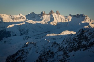 Vrcholky nad střediskem Courchevel, Francie