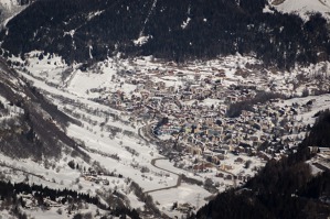 Horské středisko s termálními prameny – Leukerbard, Bernské Alpy,