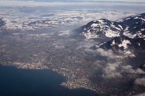 Východní cíp Ženevského jezera s městečkem Montreux,