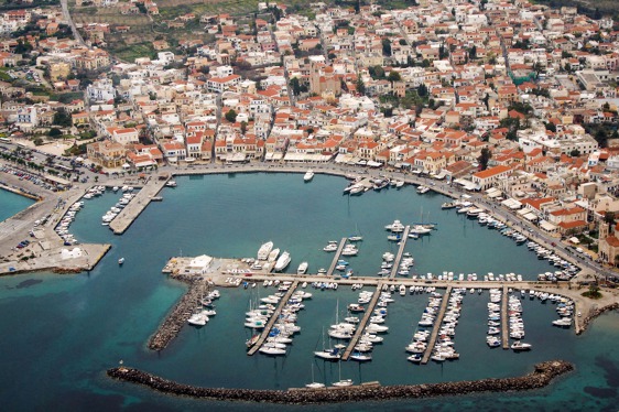 Přístav a město Aegina Přístav a město Aegina