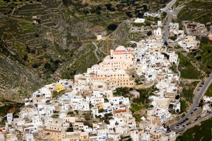Vrcholek jiného kopce s katolickým kostelem, Ermoupolis, ostrov Syros