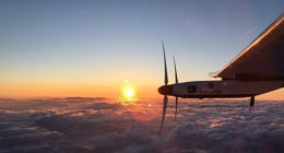 Rekordy padly, Solar Impulse je na Havaji!