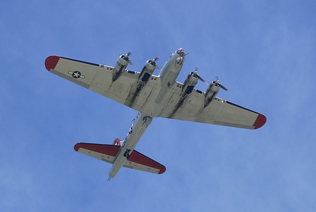 B-17 Aluminium Overcast patřící EAA