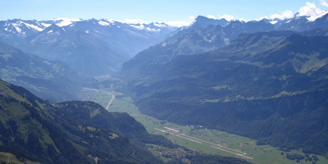 Letecká základna Meiringen - Foto: Andrew Bossi