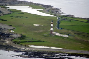 Maják na nejzápadnějším výběžku Orknejských ostrovů – North Ronaldsay