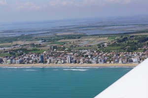 Pláže mezi Bibione-Caorle a Benátkami