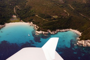 Laguny východního pobřeží ostrova Paxos