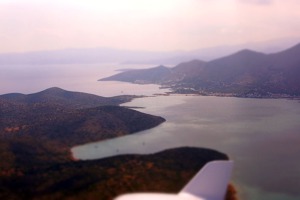 Poloostrov Spinalonga od něhož byl ostrůvek Kalidon uměle oddělený