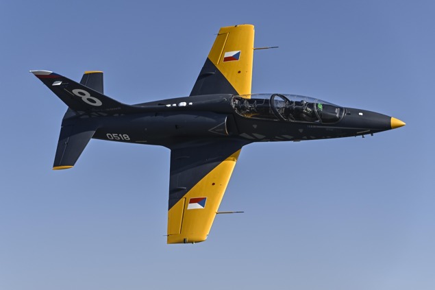 l-39_skyfox_pro_lom.jpg