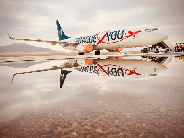 B737-800 na letišti Hail, Saudská Arábie foto: Jan Kukla