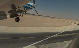 Vzlet z dráhy 33R letiště Rijád Vzlet z dráhy 33R letiště Rijád