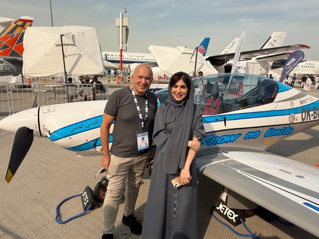 Jirka Pruša u svého stroje Shark Jirka Pruša u svého stroje Shark