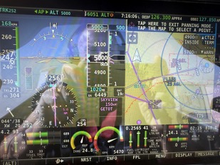 Po změně směru se rychlost zvýšila na 300 – 305 km/h