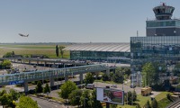 Letiště Václava Havla Praha, jak zní celý oficiální název ruzyňského letiště. Letiště Václava Havla Praha, jak zní celý oficiální název ruzyňského letiště.