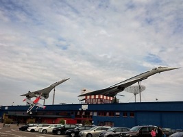 Hlavní tahák muzea - dva legendární nadzvukové stroje Concorde a Tu-144. 