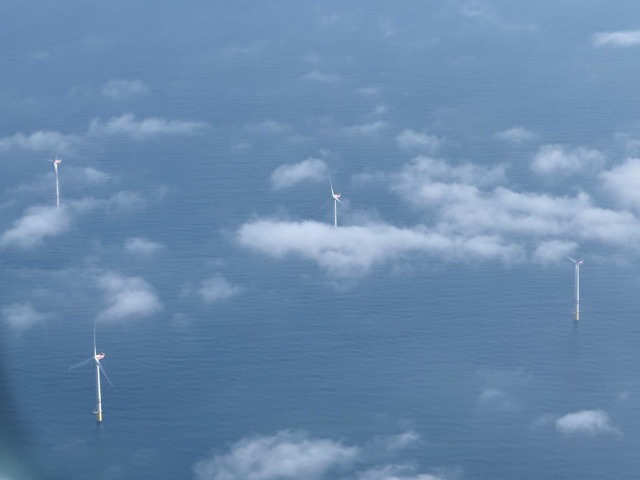 v Severním moři je množství větrných elektráren