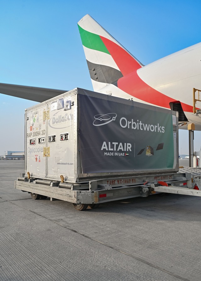 1920_emiratesskycargofliesorbitworks039madeinuaesatellite.jpg