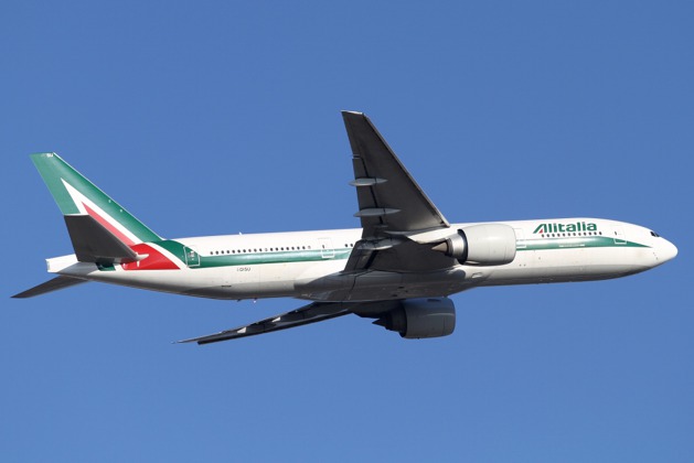 alitalia_b777-200er(i-disu)_(5461010919)_(1024x683).jpg