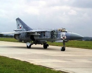 MiG-23ML ... tygří kamufláž z poloviny devadesátek MiG-23ML ... tygří kamufláž z poloviny devadesátek