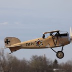 Dvouplošník Albatros D.III, znovuvzkříšená krása pro modré nebe.