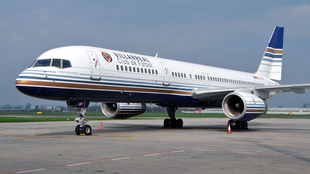 Boeing 757-256 španělské společnosti Privilege Style využívá fotbalový klub Villareal.