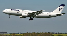 A300 ve verzi pro přepravu cestujících jsou dnes již velmi vzácné, v Praze však byly díky nutnosti doplňování paliva na letech z Evropy v důsledku hospodářských sankcí EU vůči Íránu donedávna častým hostem tyto letouny v barvách společnosti Iran Air.
