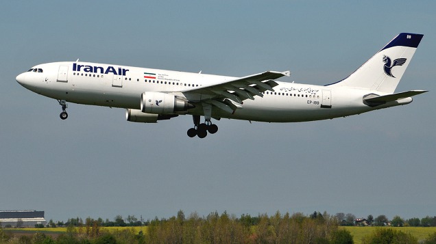 A300 ve verzi pro přepravu cestujících jsou dnes již velmi vzácné, v Praze však byly díky nutnosti doplňování paliva na letech z Evropy v důsledku hospodářských sankcí EU vůči Íránu donedávna častým hostem tyto letouny v barvách společnosti Iran Air.