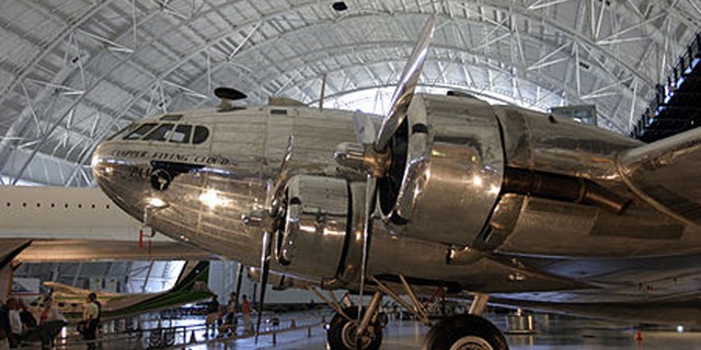 Boeing 307 Stratoliner.