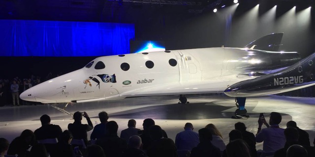 SpaceShip Two poprvé představen veřejnosti v únoru 2016.