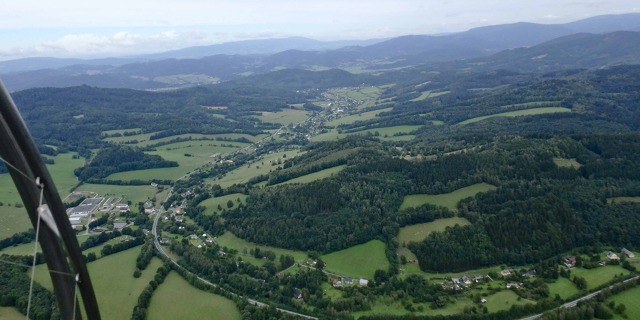 Jeseníky z paraglidu. 