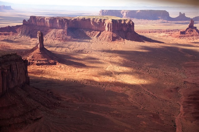 Skalní útvary v parku Monument Valley