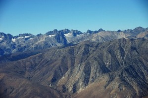 Masiv Mount Whitney – nejvyšší hory kontinentálních USA mimo Aljašku (4421 m)