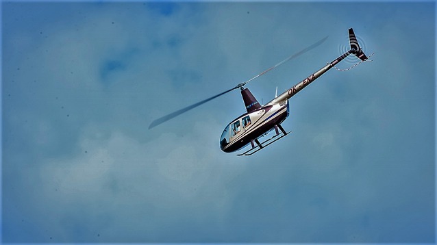 Vrtulník Robinson R44. Foto: Martina Burainová