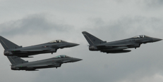 Víceúčelový letoun Eurofighter Typhoon v letové ukázce, Dny NATO 2016 Víceúčelový letoun Eurofighter Typhoon v letové ukázce, Dny NATO 2016