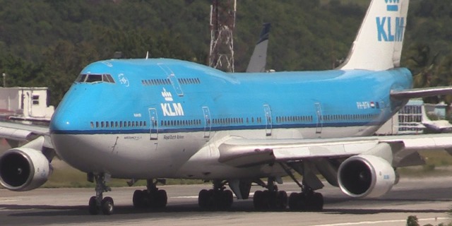 B747-400 PH-BFN při posledním příletu na Letiště Sint Maarten.