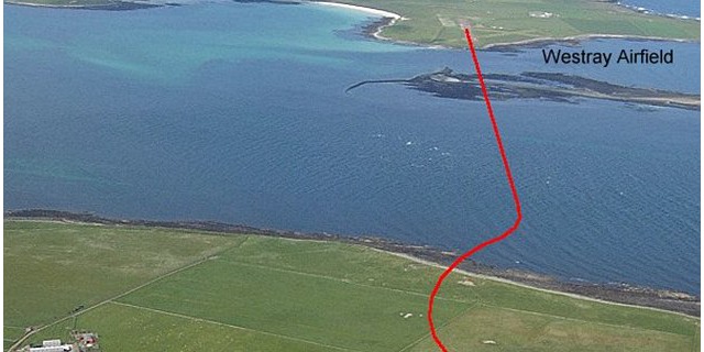 Trasa letu mezi ostrovy Westrey a Papa Westrey na fotografii. 