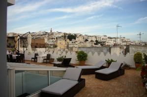 Tangier. Pohled z hotelu na město.