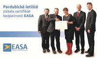 Pardubické letiště získalo jako první letiště v Česku nový certifikát bezpečnosti EASA. Pardubické letiště získalo jako první letiště v Česku nový certifikát bezpečnosti EASA.