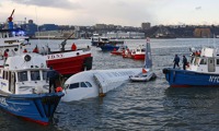 Záchranné práce při nouzovém přistání A320 US Airways na Hudsonu v lednu 2009. Foto: AP