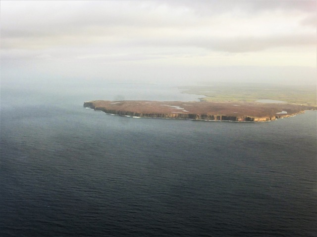 Moře za námi, před námi se rýsuje pobřeží Skotska. Foto: Jan Čermák