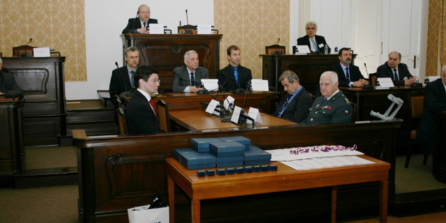 Slavnostní ceremoniál předání ocenění osobnostem z oblasti letectví v Poslanecké sněmovně. Foto: PSP ČR