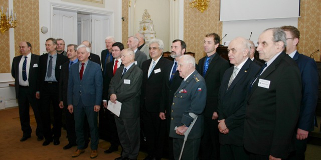 Slavnostní ceremoniál předání ocenění osobnostem z oblasti letectví v Poslanecké sněmovně. Foto: PSP ČR