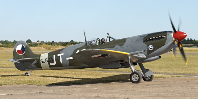 Spitfire LF Mk IXe SL633 JT-10. Foto: Zdeněk Ondráček